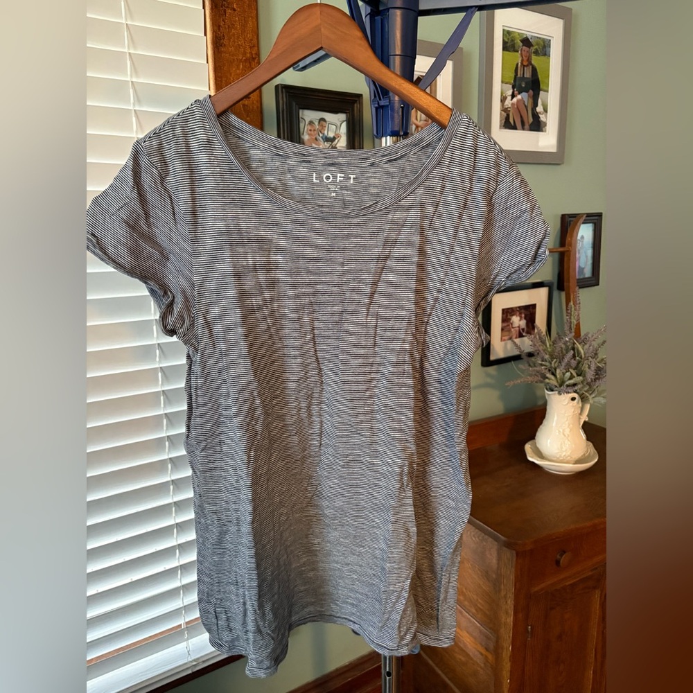 LOFT Women's Black and White Striped Tee